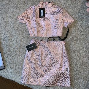 Pretty little thing rose gold set